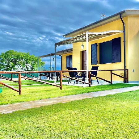 I See Lake Castiglione del Lago Exterior photo